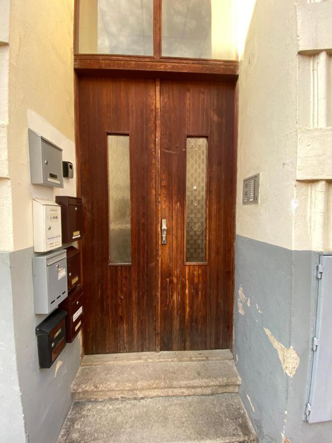 Apartment Utulny A Prostorny Podkrovni S Krbovymi Kamny